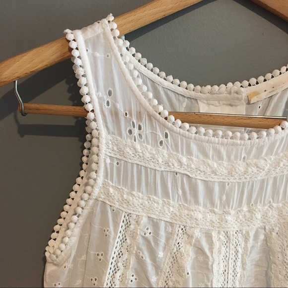 NWT Altar'd State Whit Embroidered Open-Back Tank - Picture 2 of 8